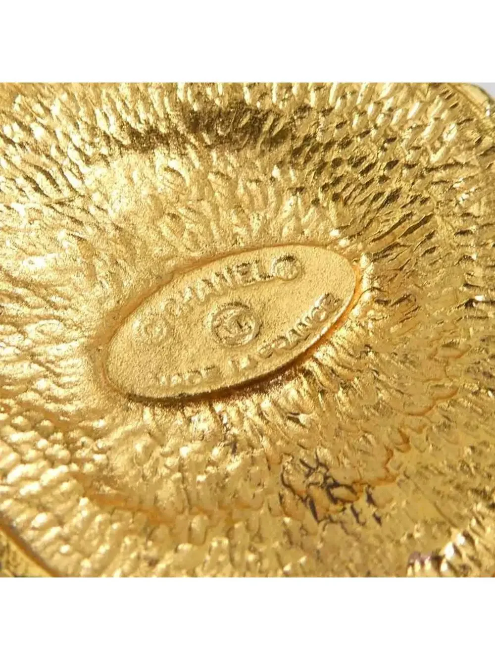 CHANEL indulge luxury